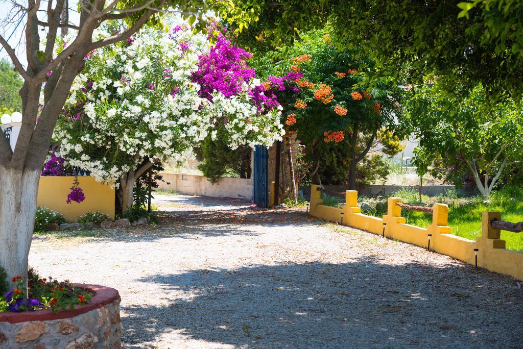Villa Marqua Kalavarda Luaran gambar